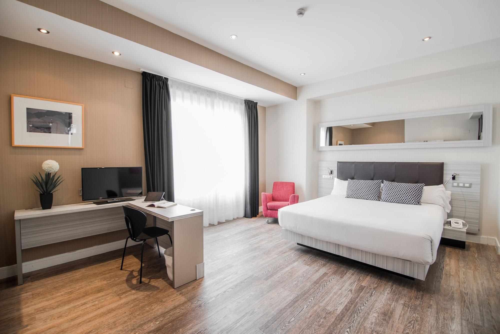 Petit Palace Puerta del Sol Madrid Esterno foto